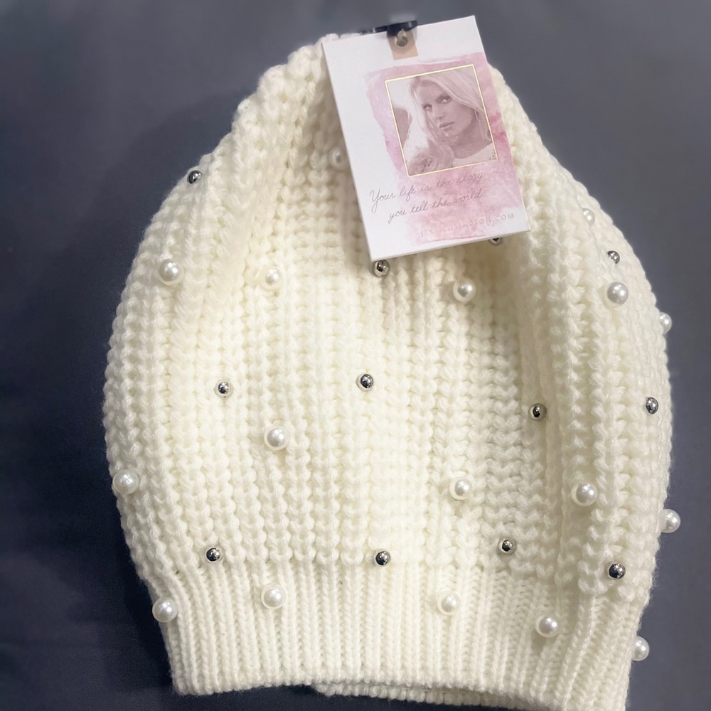 NWT Cream Jessica Simpson beanie & embellishments